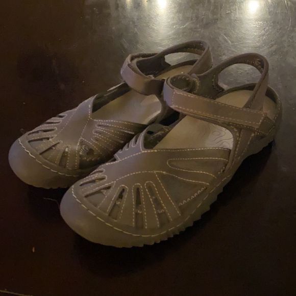 J Sport by Jambu Gray sandals.size7.5. - Picture 4 of 9
